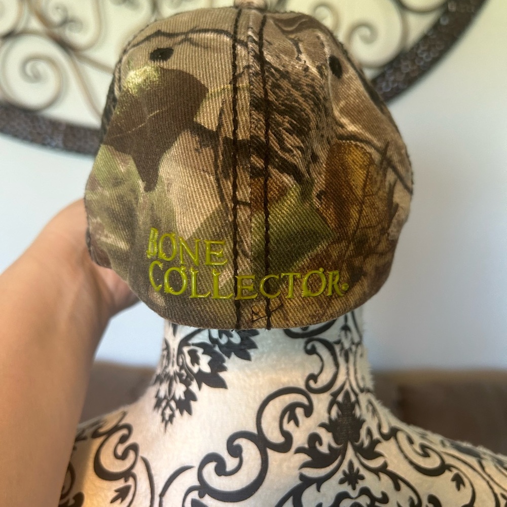 Bone‎ Collector hat - Picture 3 of 5
